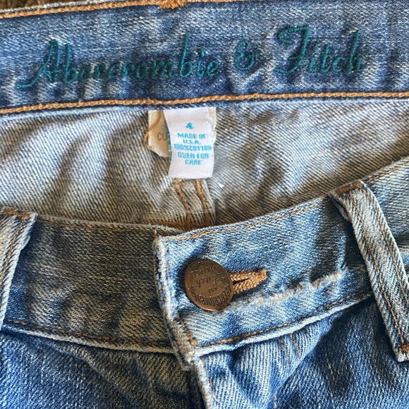 Abercrombie & Fitch Women's Flare Embroidered Floral Jeans - Picture 2 of 4